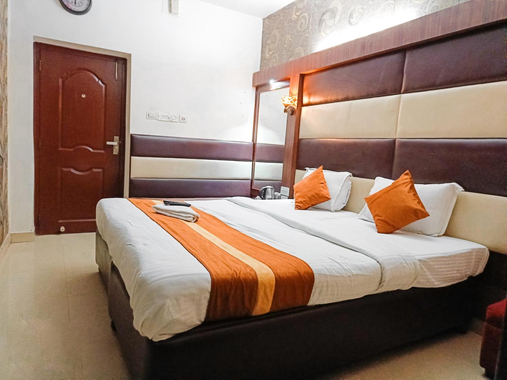 Hotel Diamond Suites Calcutta Eksteriør billede