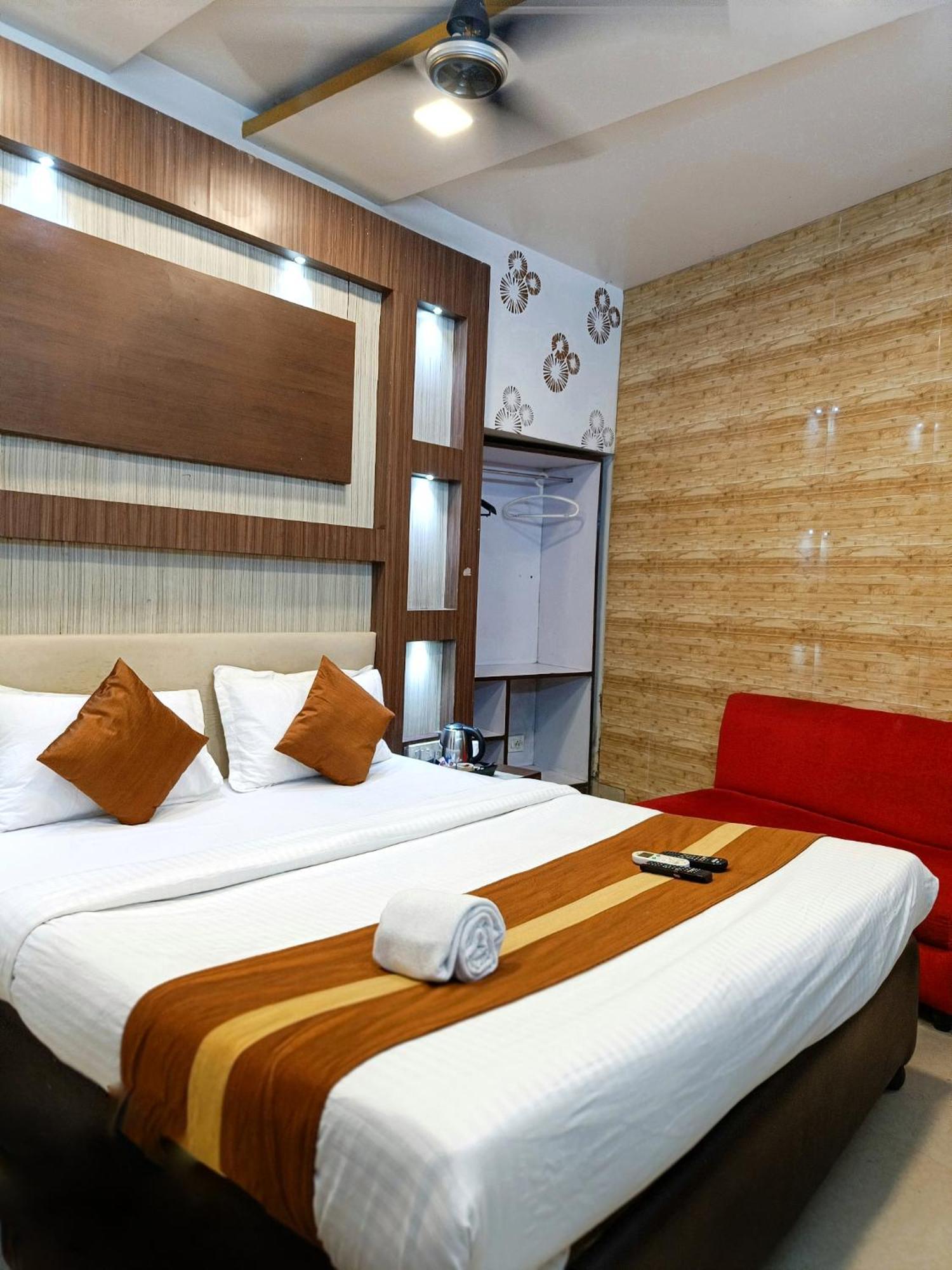 Hotel Diamond Suites Calcutta Eksteriør billede